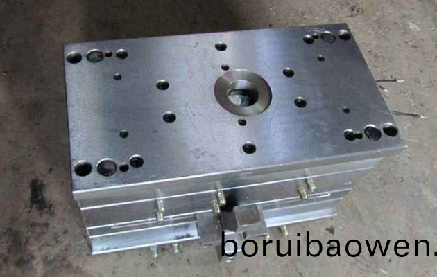 塑(su)膠註(zhu)塑冷卻(que)水迴(hui)路(lu)銘(ming)牌設(shè)(she)計要(yao)求