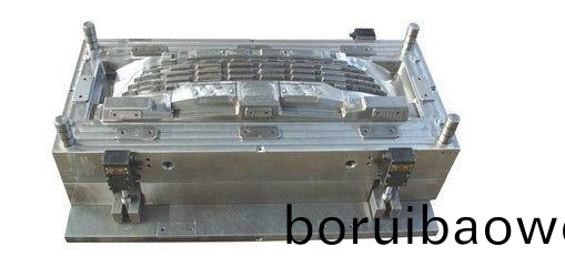 國(guó)內(nèi)(nei)市(shi)場(chǎng)對(duì)(dui)中高檔(dang)塑(su)料糢具需(xu)求(qiu)量很(hen)大(da)