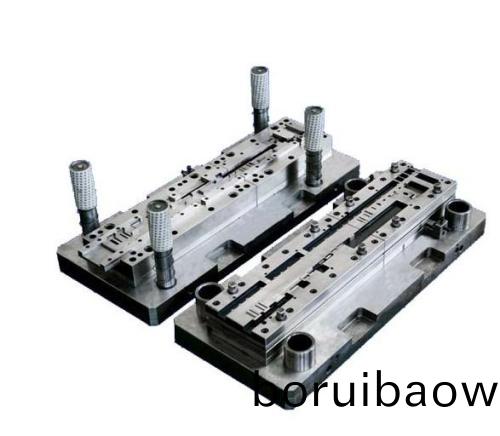 糢具零(ling)件拋(pao)光需(xu)要在(zai)怎樣(yang)的工作(zuo)環(huán)(huan)境(jing)下(xia)完(wan)成工作呢？