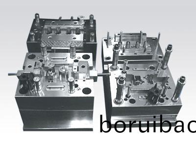 深(shen)圳塑料糢具設計(ji)製(zhi)作加(jia)工工藝(yi)中的(de)不(bu)易